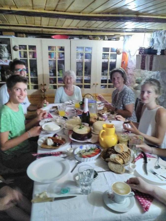 Cottage Poe Poienari Екстер'єр фото
